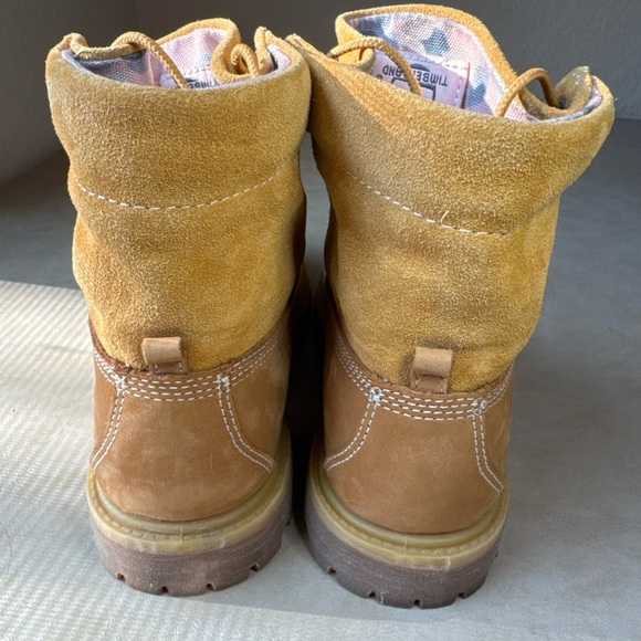 Timberland Women's Fold Down Waterproof Boots -A2MF6-Wheat Nubuck Leather Sz 7 - Picture 3 of 8